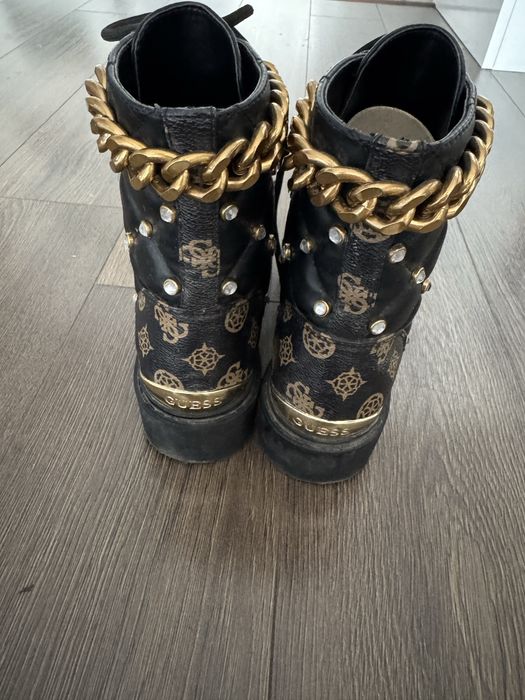 Дамски боти GUESS