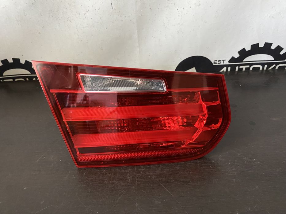 Stop stanga pe haion Bmw F30 F31