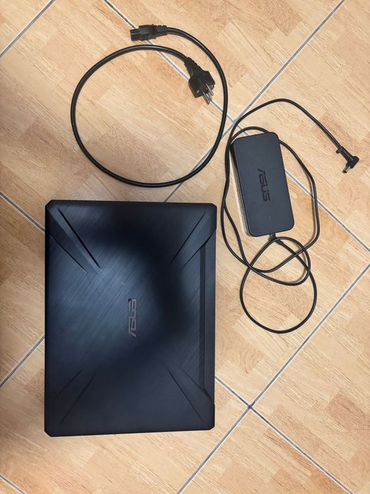 Vând Laptop ASUS Gaming 15.6" TUF FX505DT