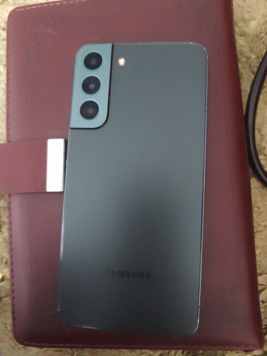 Продам Samsung s22plus 128gb