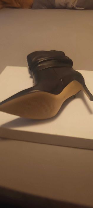 Cizme de piele cu toc guess