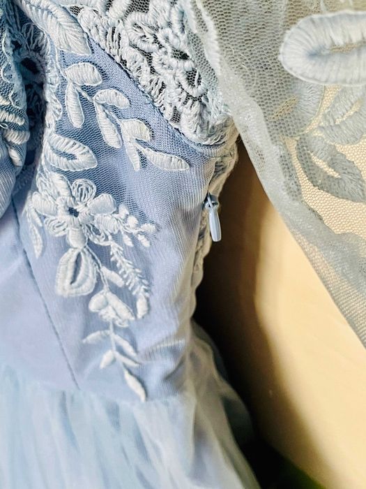 продам голубое выпускное платье