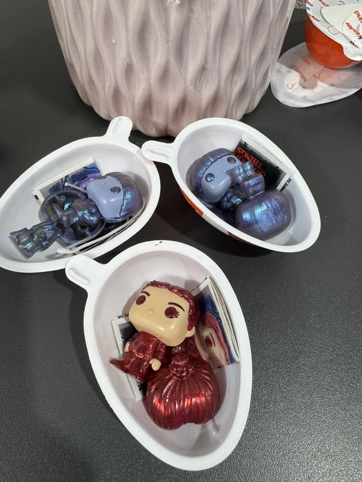 Киндер джой Уилл/Will stranger thinks