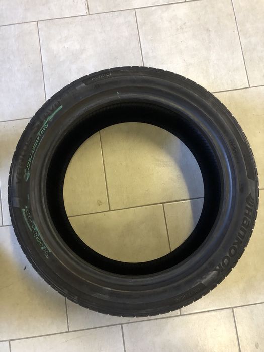 2бр летни гуми Hankook 225 45 17 Ventus S1 evo