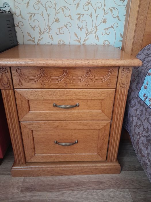 Продам спальный гарнитур