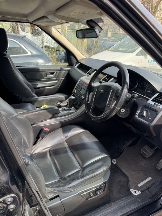 Dezmembrez range rover sport 2.7d 2008