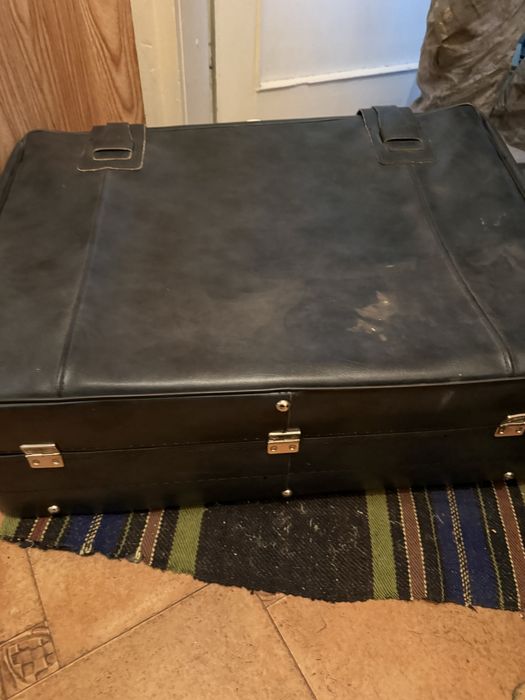 Старинен винтидж куфар