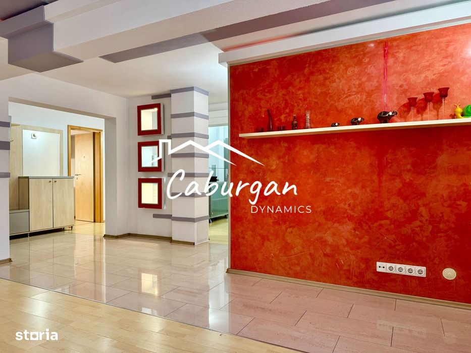 Apartament cu 3 camere, 80mp utili + balcoane, etaj 1/4, lift, Centru