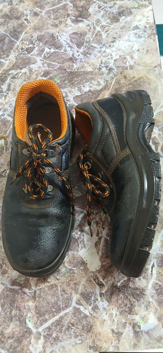 Ботинки рабочие удобные