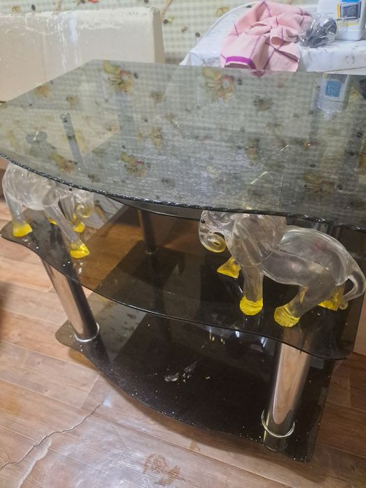 подтумба под ТВ.