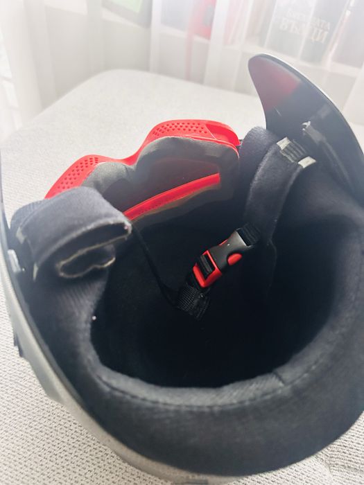 Детска предпазна каска