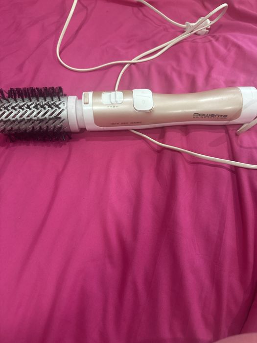 Фен расческа для укладки Roventa