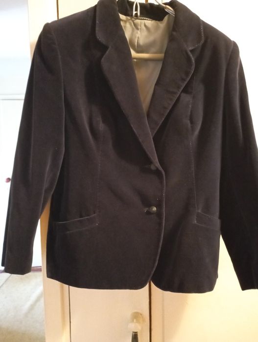 Пиджаки бархатные и костюмы