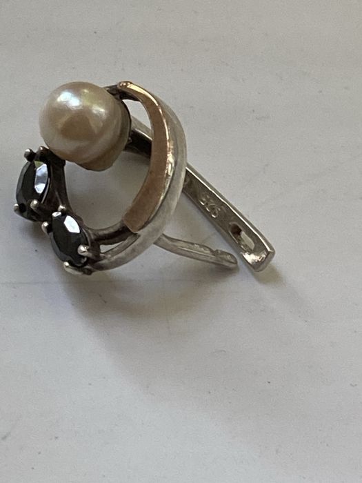 серебренная серьга