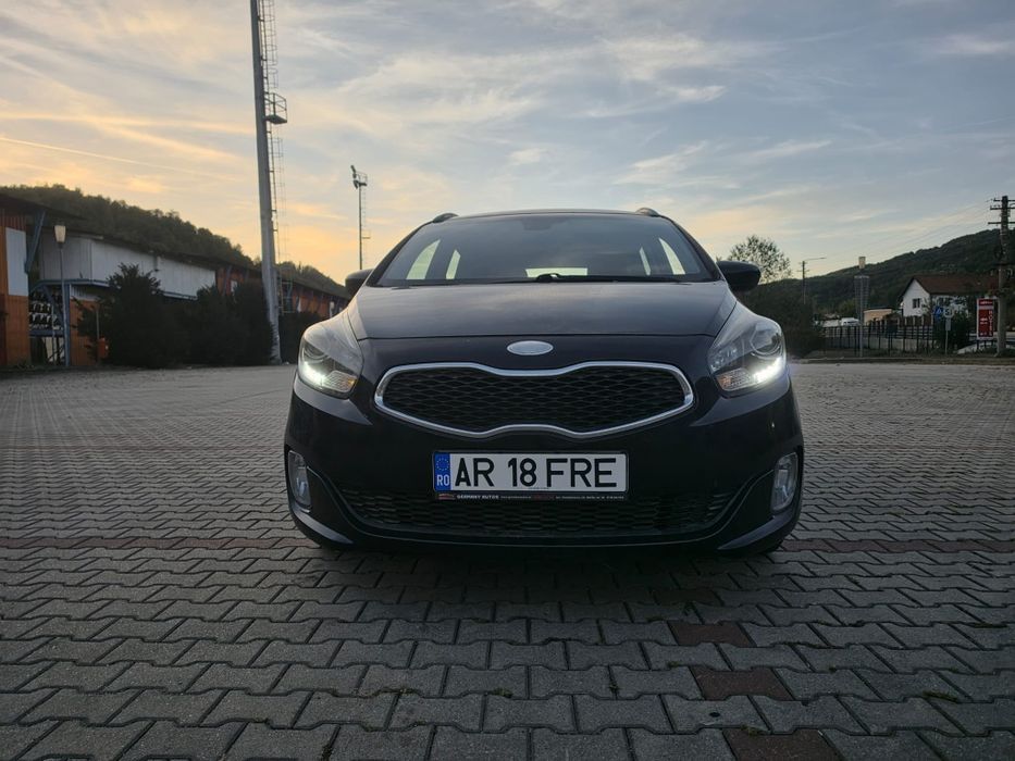 Kia carens top cu  garanție