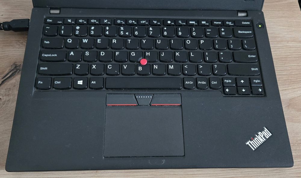 Laptop Lenovo X260 i5 6300U 8GB DDR4 SSD