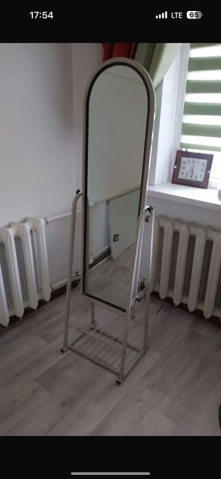 Зеркало напольное