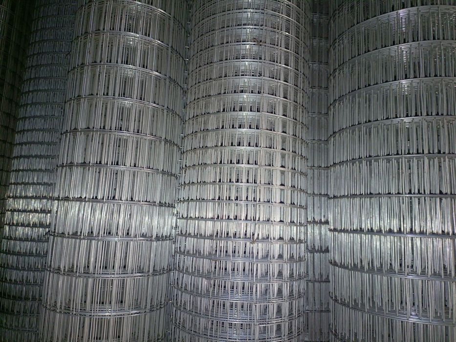 Сварная сетка в рулонах