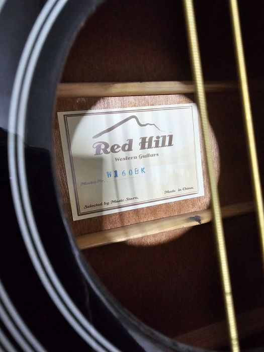 Акустична китара Red Hill