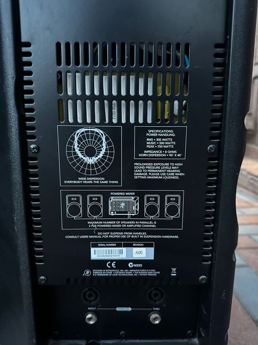 Boxe Pasive Mackie C300z