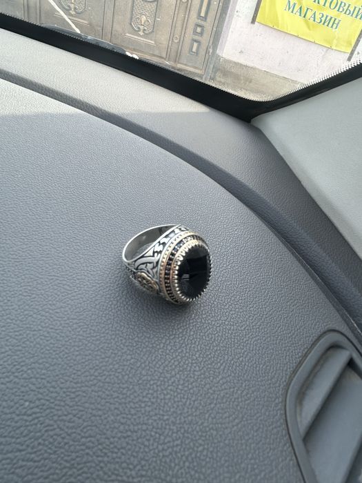 Мужской перстень 19размер идеал