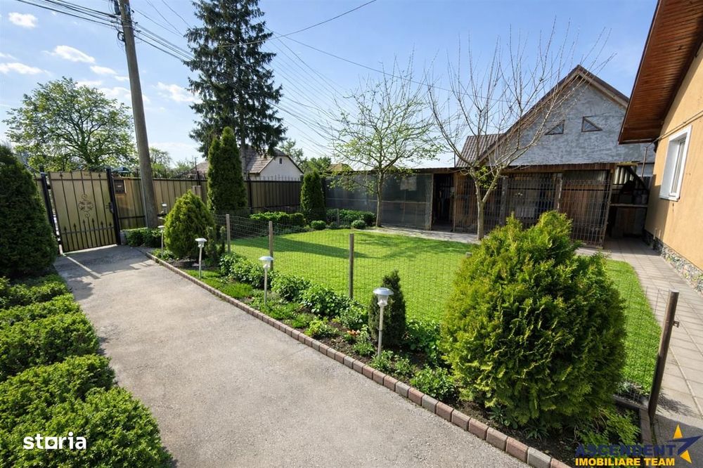 Proprietate 3 camere + studio independent, gradina, curte, Cristesti,