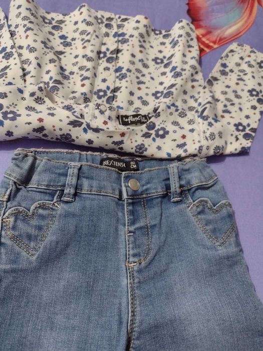 Set bluzita eleganta cu floricele si blugi fetita, mas. 80, 9-12 luni