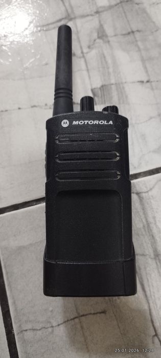 Vând 4 bucăți stație emisie/recepție Motorola TX420, 15 canale, ideala