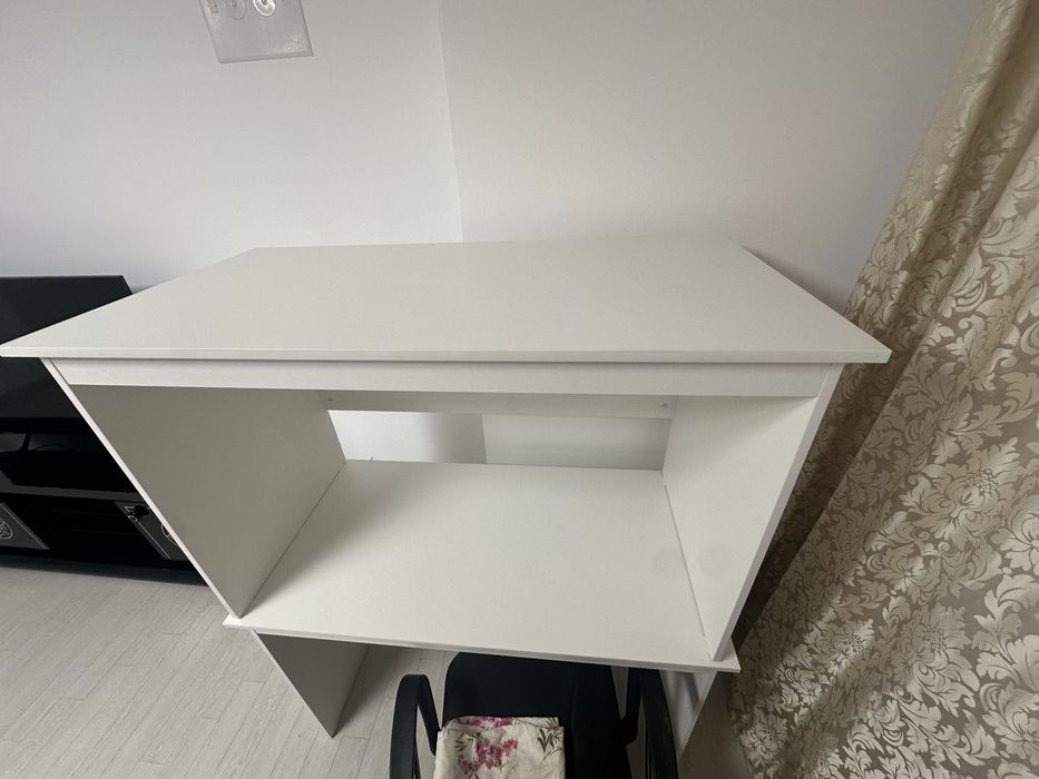 продам офисный стол 120*60