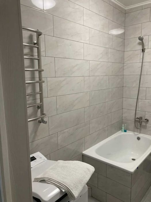 Дава се под наем Двустаен апартамент в София, Център - 55 кв.м за 397.8 € - Снимка #2