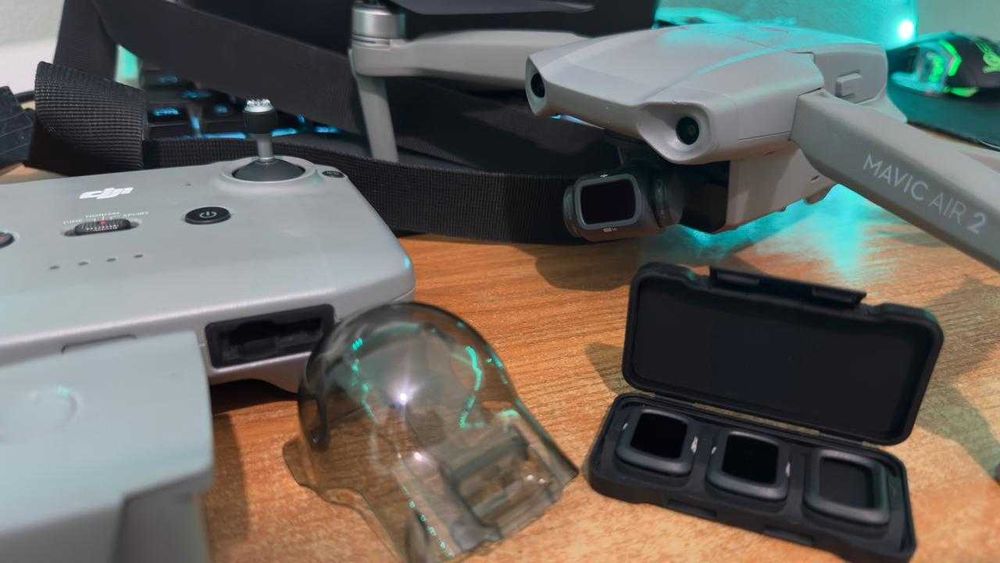 Продам дрон Mavic air 2