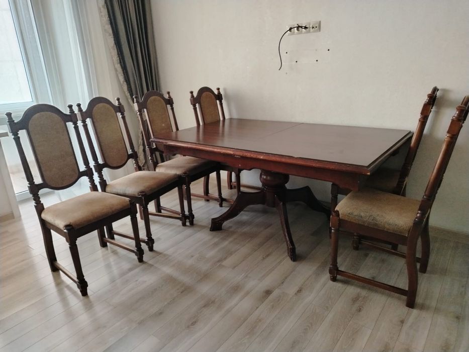 Продам стол со стульями