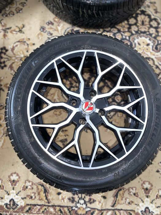 в прлдаже комплект шин michelin и дисков xlr8 в отличнои состоянии