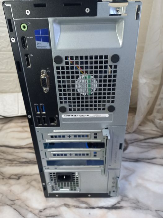 Kомпютър Dell 3050 Intel® Core™ i3-7100 8gb DDR4 Ssd -Забележка