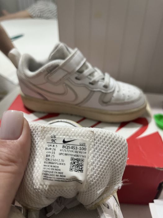 Кроссовки nike подойдет мальчиком и девочкам