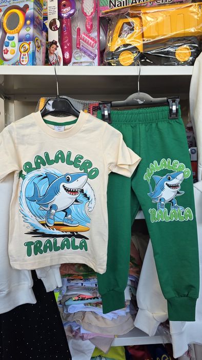 !!!ТОП ЦЕНА!!!Нови детски сетове от 2 части- Тениска+ долнище!