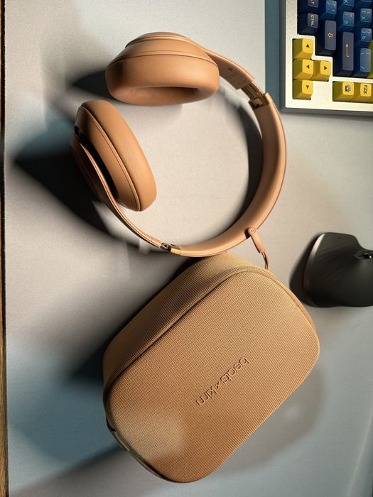 Beats studio pro x kim cream