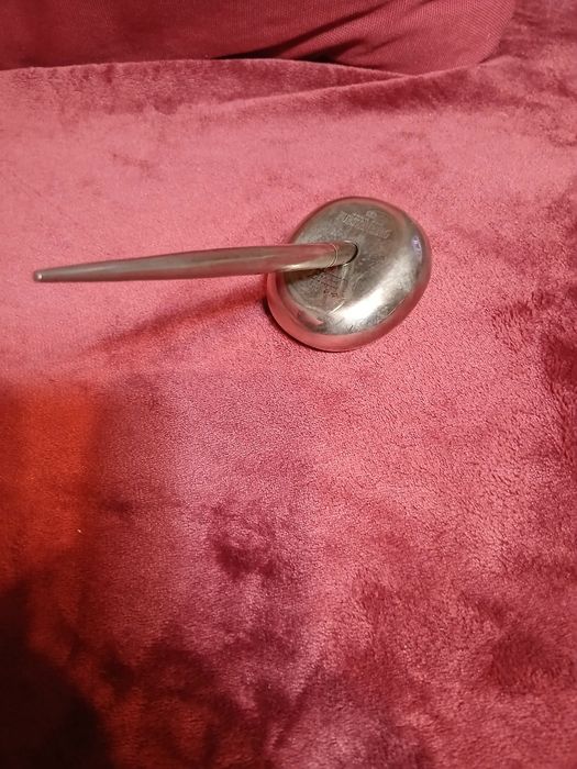 Vechi pix cu suport argintat pentru birou