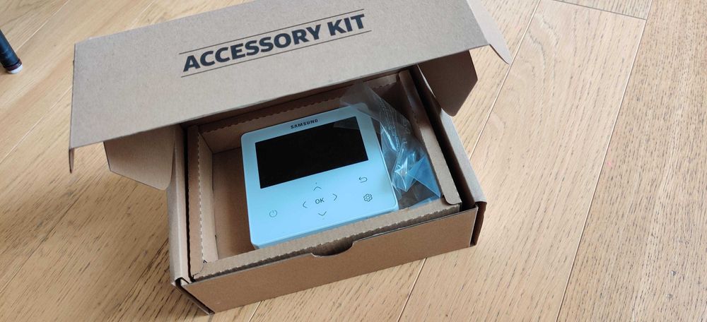 Controller AC pe cablu Samsung MWR-WG00JN de perete