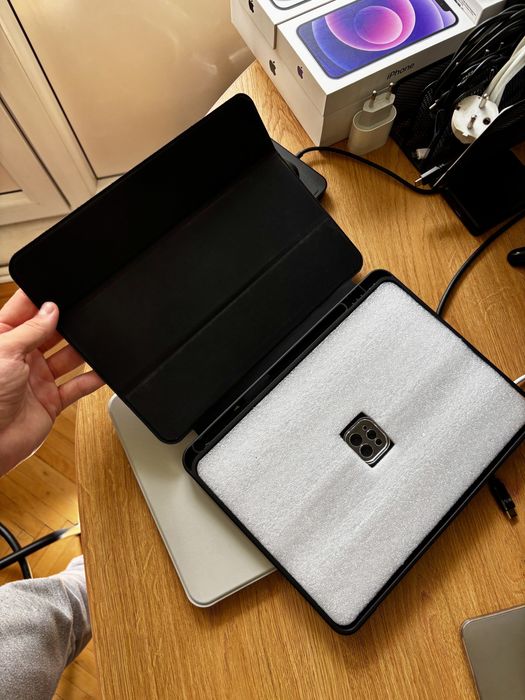 Husa iPad Air 5 M1 2022