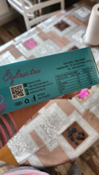 Vand o cutie de ceaiuri OZlex