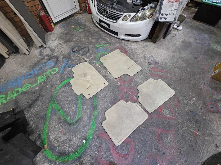 Коврики в ноги Highlander 2002