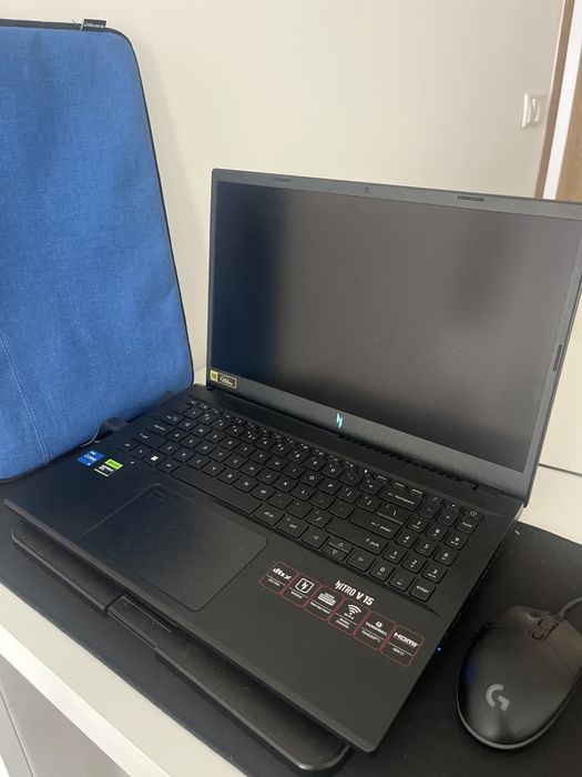 Acer Nitro V15 ANV15 15’6 RTX 4050 165Hz