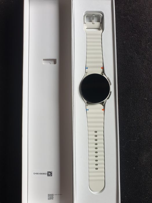 Samsung Galaxy watch 7 чисто нов