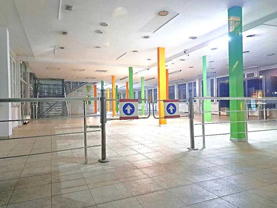 Магазин в Центъра, до ул. Пиротска