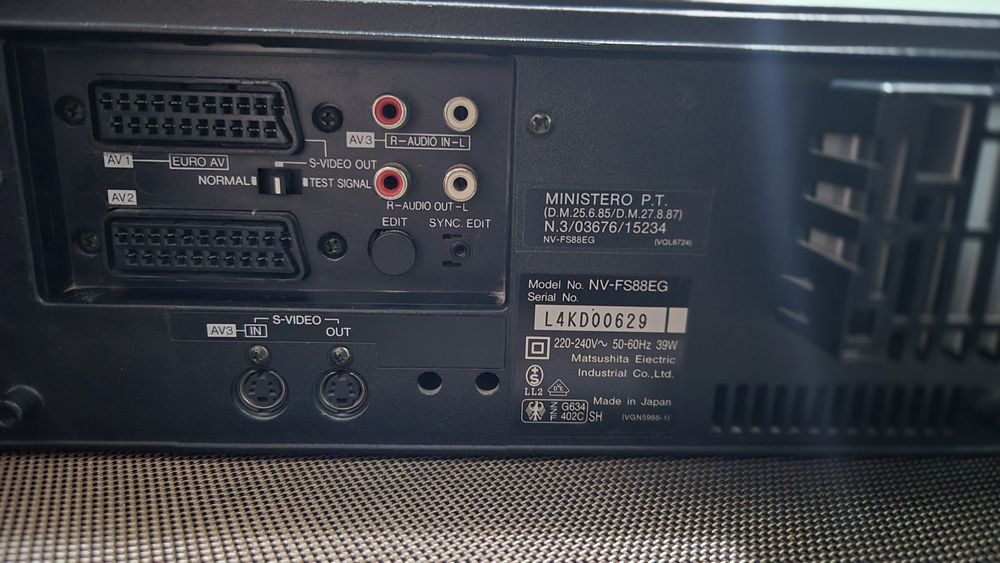 Супер видеомагнитофон Panasonic NV-FS88EG HI-FI Stereo SuperVHS