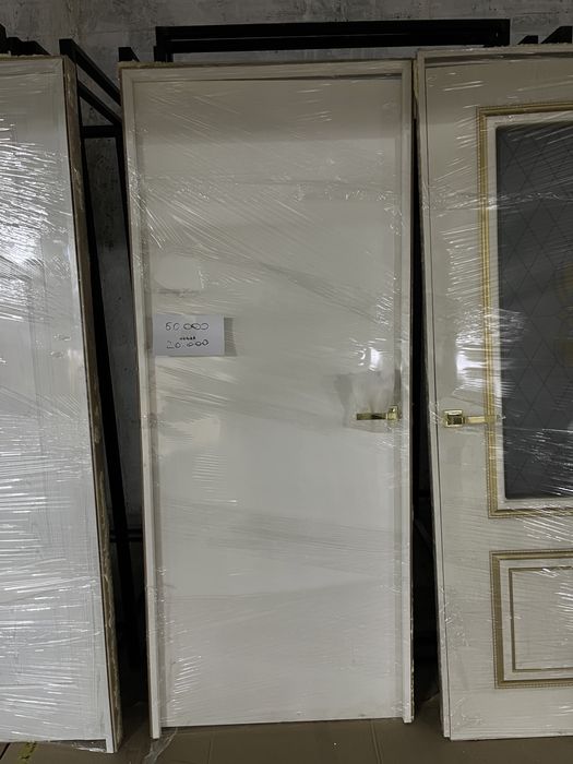 Б/у двери с витрины