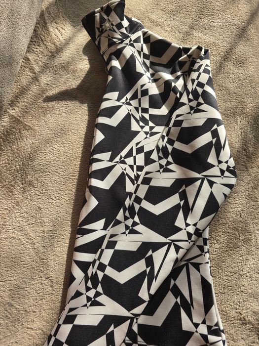 h&m - perfect moments