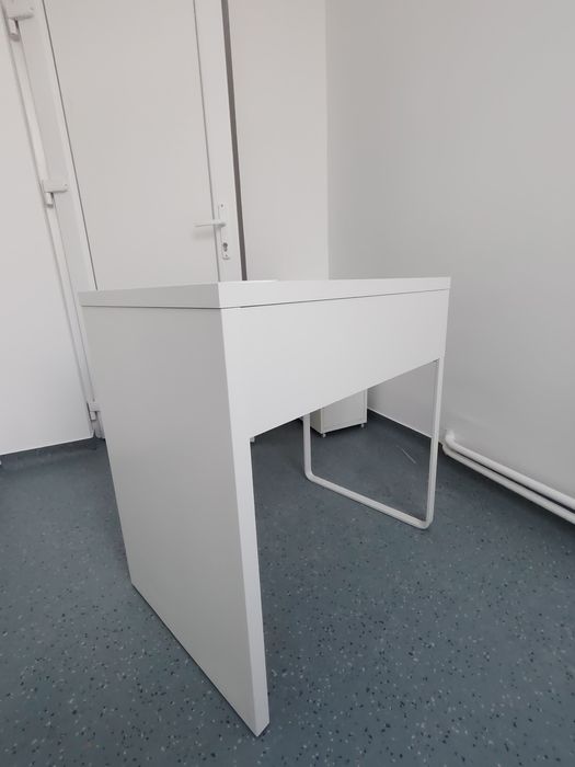 Birou MICKE Ikea