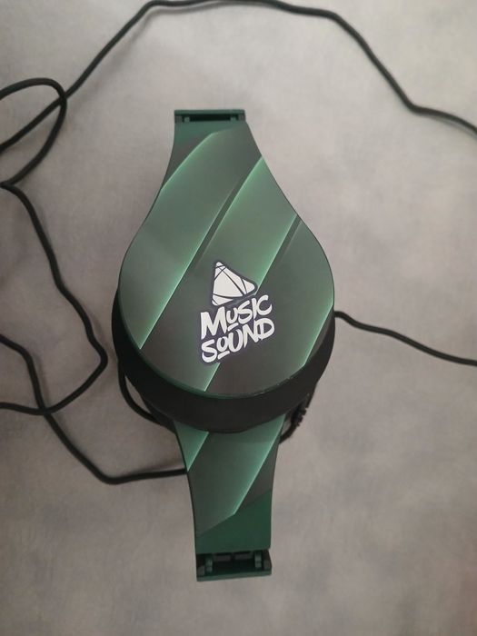 Слушалки с кабел